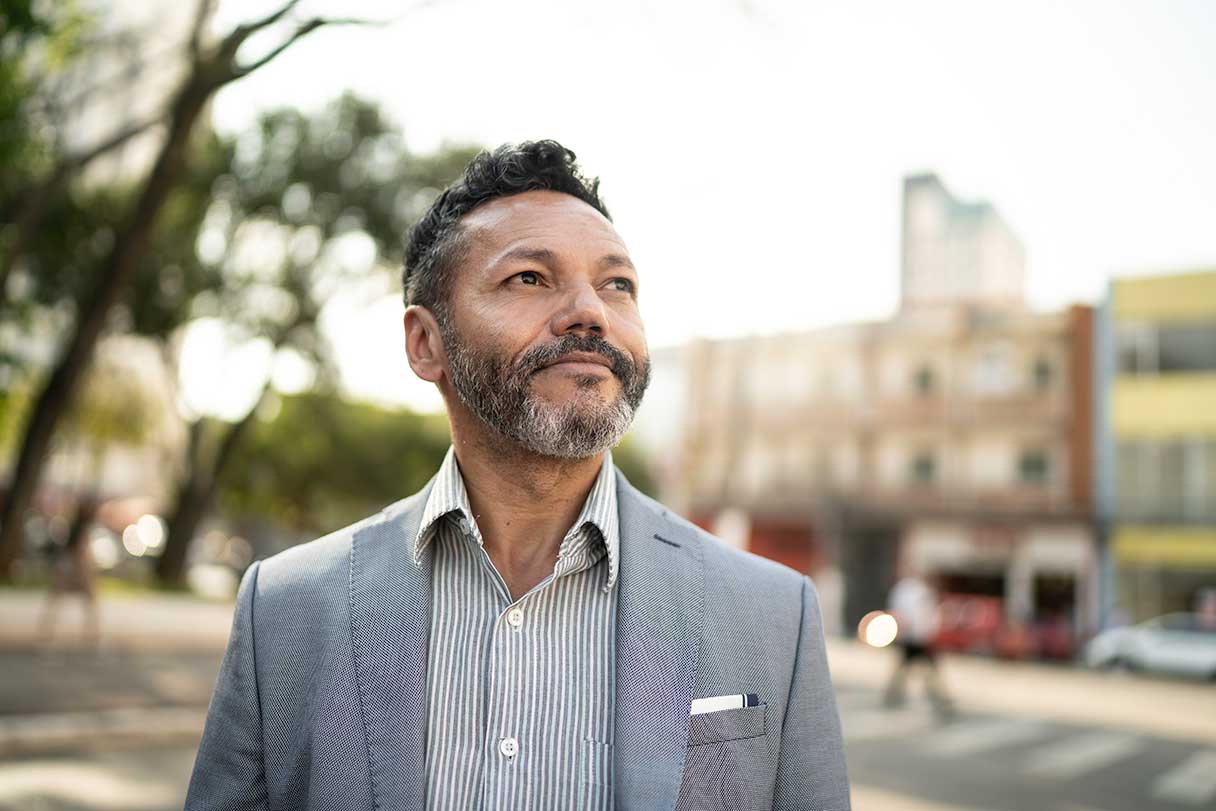 LASIK Recovery Timeline: What to Expect After Surgery